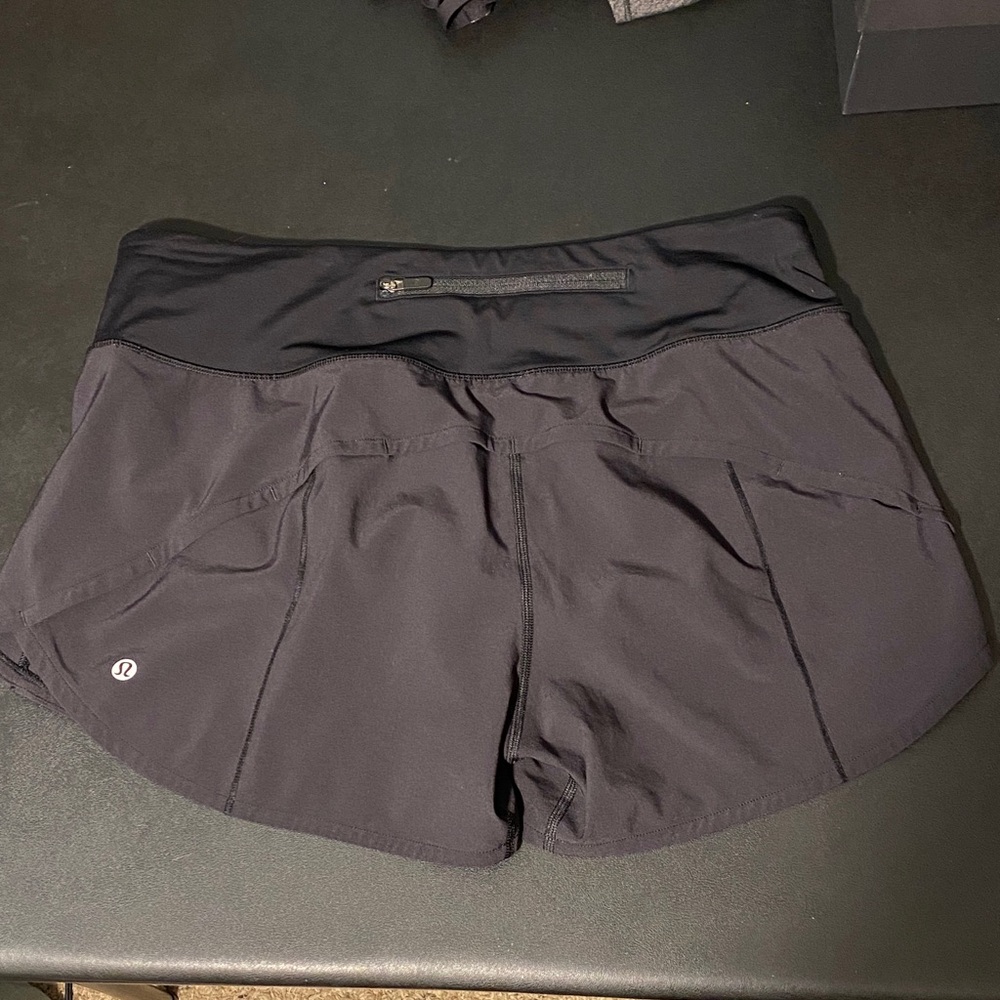 Lululemon athletica Black Athletic Shorts - Picture 4 of 7